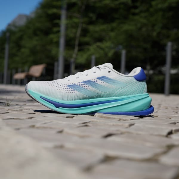 Adidas 2026: Ортопедични обувки за ежедневна употреба